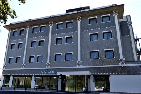 Hotel New Bilbao Airport, Front of property