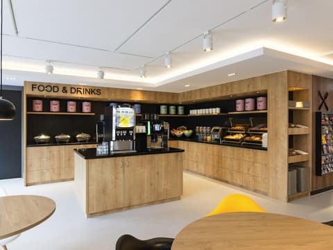 ibis Styles Haarlem City, Breakfast area