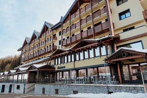 Armon Greenblu Hotel & Wellness, Front of property