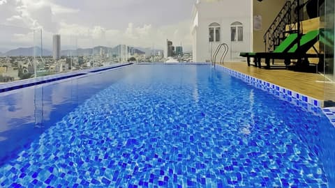 Central Hotel & Spa, Pool