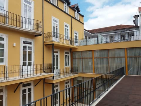 Hotel Ibn-Arrik, Property grounds