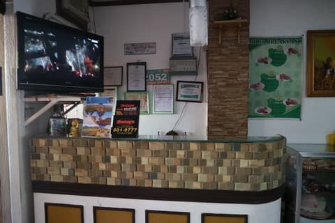 Miles Pension House, Reception