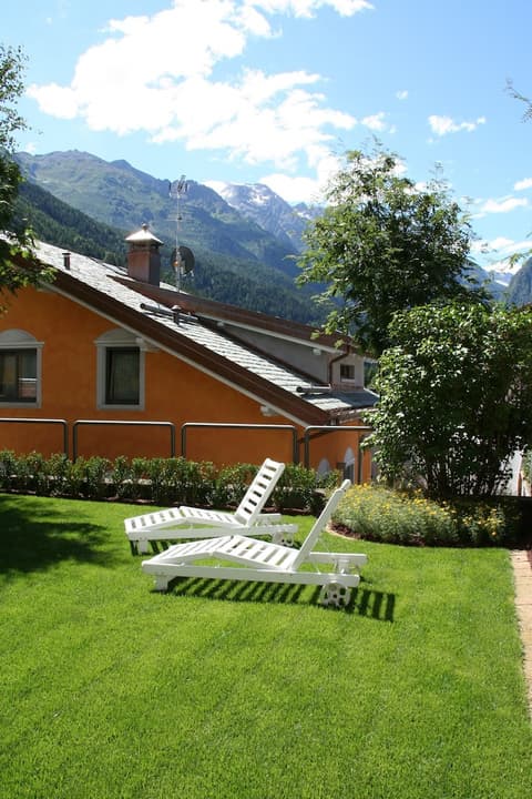 Hotel Adamello, Garden