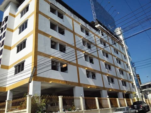 Duangdren Place, Front of property