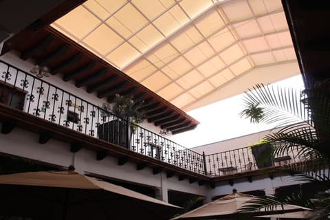 Hotel Casa las Mercedes, Food and drink