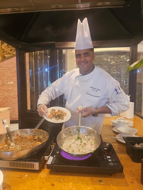 Red Castle Hotel, Restaurant