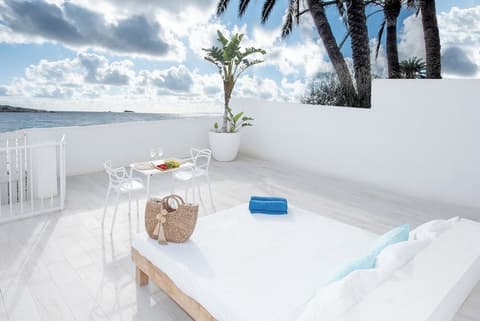 Enkala Apartamentos, Terrace/patio