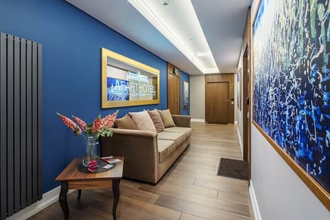 Aparthotel Best Views Luxury, Lobby