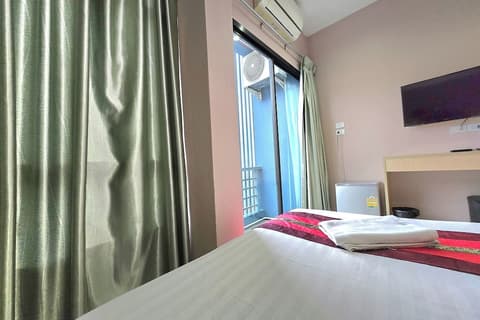 JJ Residence Phuket Town, Room