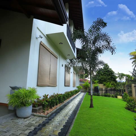 Rivora Residence, Garden