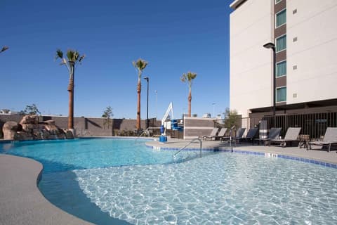 Homewood Suites by Hilton Las Vegas City Center, Pool
