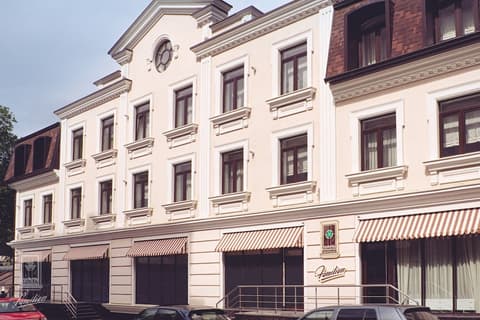 Familion Aparthotel, Front of property