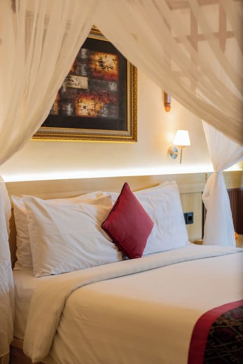 Desak Putu Putra Hidden, Room