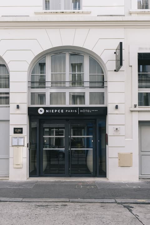 Niepce Paris Hotel, Curio Collection by Hilton, Front of property