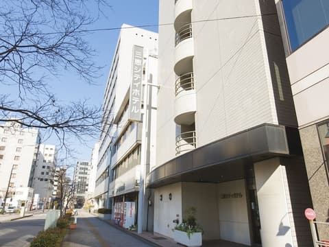 Sankei City Hotel Chiba, Front of property