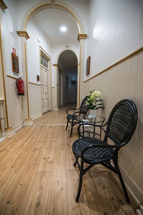 Casa Ateneu, Interior entrance