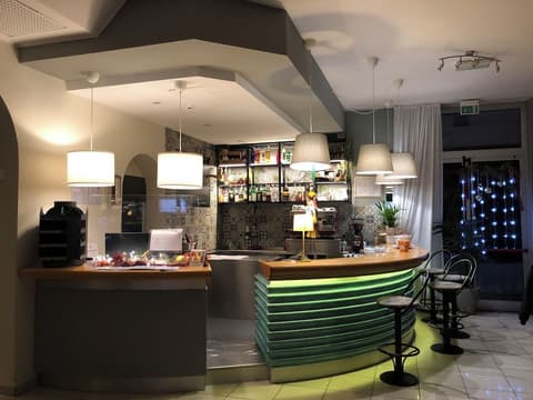 Hotel Admiral, Reception