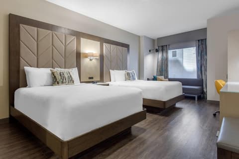 Cambria Hotel Downtown-Center City, Room