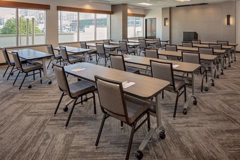 Hyatt Place Glendale / Los Angeles, Meeting facility