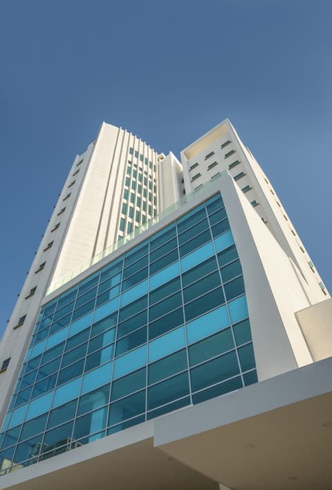 Hotel Dorado Plaza Alto Prado, Front of property