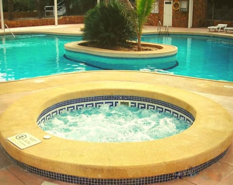 Camping & Bungalow Cueva Negra, Outdoor pool