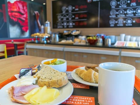 ibis Calama, Breakfast area