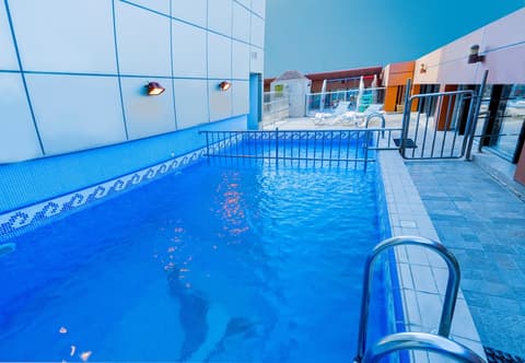 Platinum Suites Jeddah, Pool