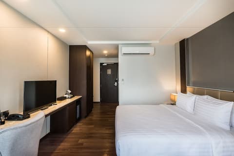 SureStay Plus Hotel by Best Western Sukhumvit 2, Room