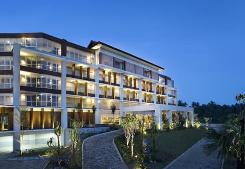 Santika Premiere Beach Resort Belitung, Front of property - evening/night