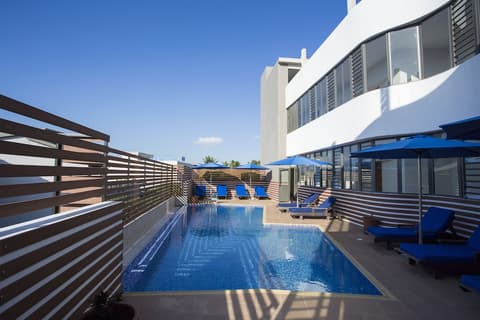 Résidence Potosi, Pool