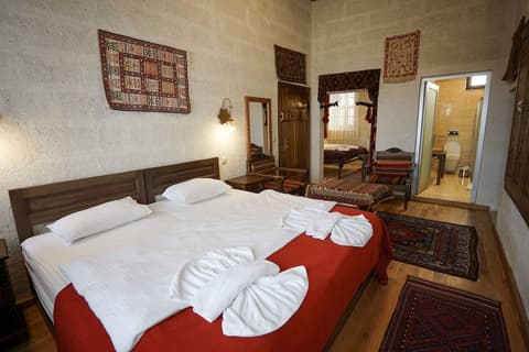 Yoruk Stone House, Room