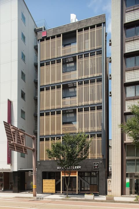 Kanazawa Capsule Hotel Musashimachi, Front of property