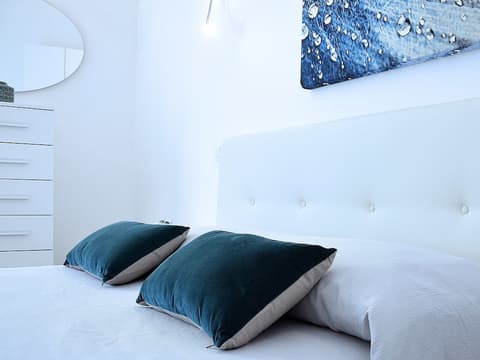 Duca 70 Suite Home, Room