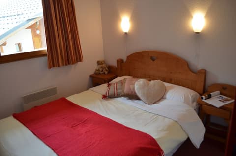 Vacancéole - Les Chalets de la Ramoure, View from room