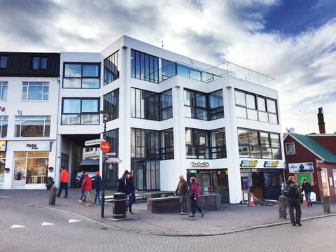 B14 Apartments & Rooms, Front of property