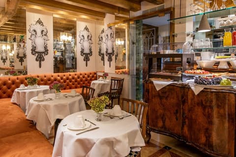 Hotel Santo Stefano, Breakfast area