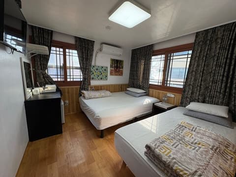 Gudeok Guest House - Hostel, Room