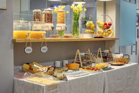 Inn Bairro Alto - BA Sweet, Breakfast buffet