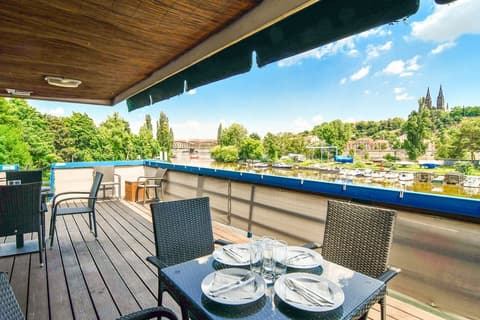 Botel Vodník, Terrace/patio