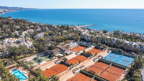 Nobu Hotel Marbella, Tennis court