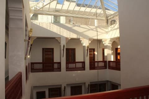 Palais Zahia, Interior