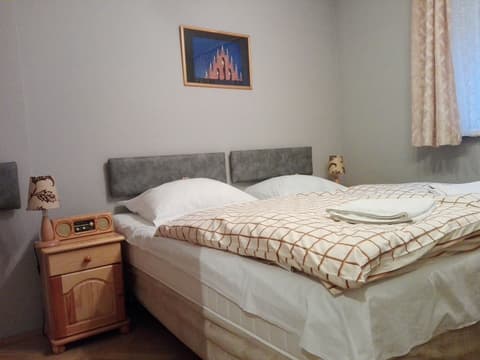 Cybulskiego Guest Rooms, Room