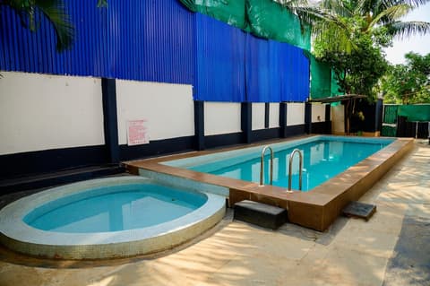 Mariaariose - Melody Of The Sea, Outdoor pool