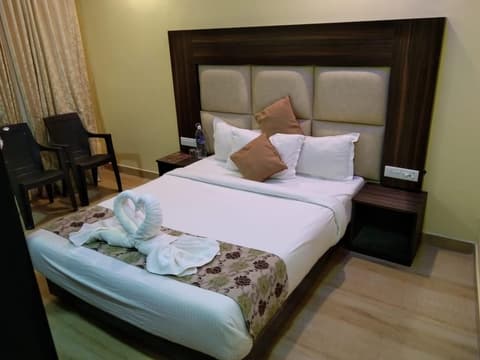 Gold India Beach Resort, Room