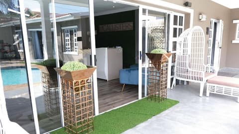 McAllisters on 8th, Outdoor dining