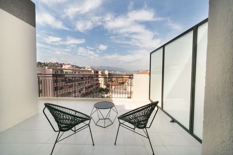 Best Western Hôtel JOURNEL Saint-Laurent-du-Var Aéroport, View from room