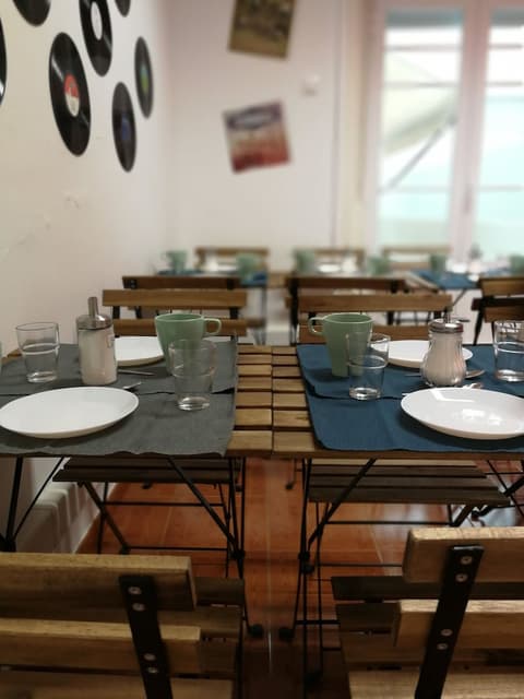 Castilho 63 - Hostel & Suites, Breakfast area