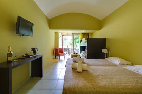 Olympian Bay Grand Resort, Room