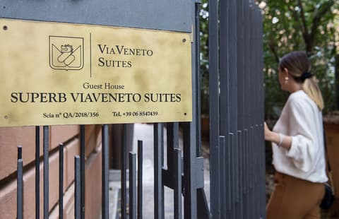 Via Veneto Suites, Exterior detail