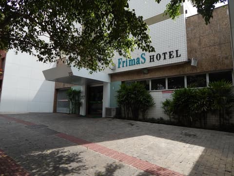 Frimas Hotel, Front of property